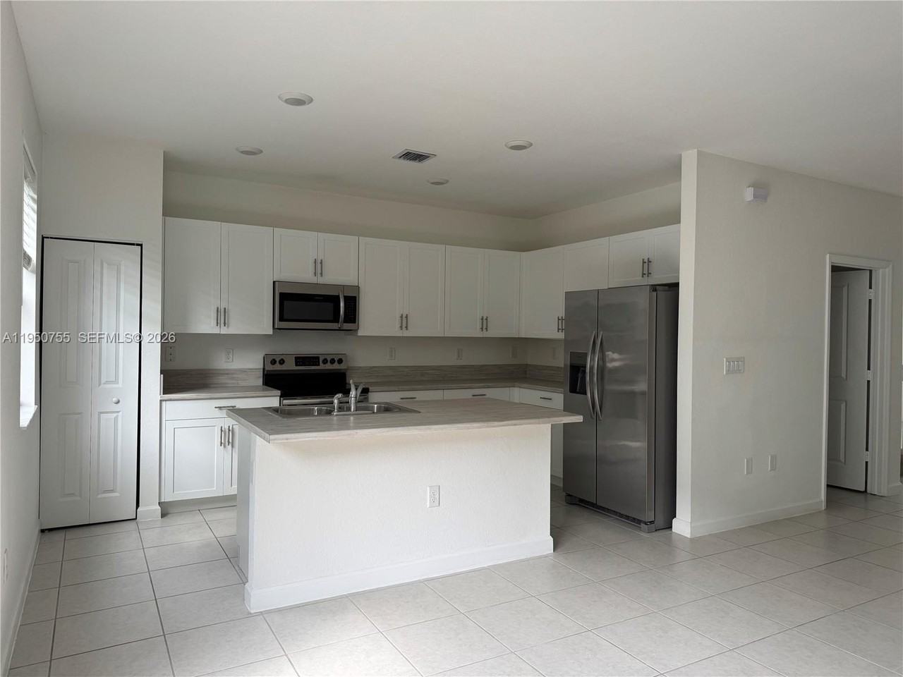 11920 Sw 244th Ln #11920 - Photo 3 of 15