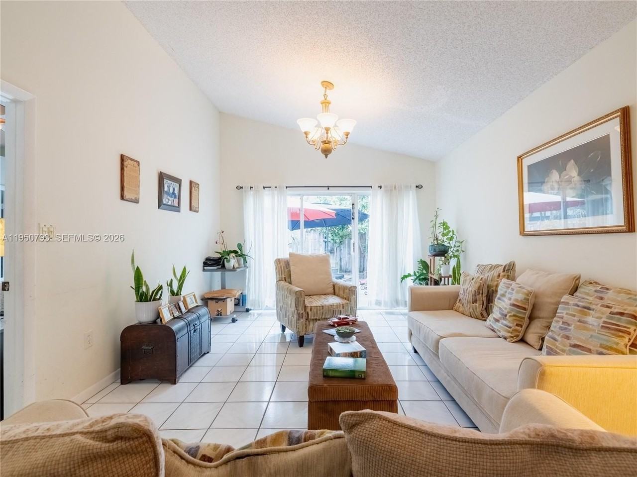 206 Sw 159th Way - Photo 5 of 50