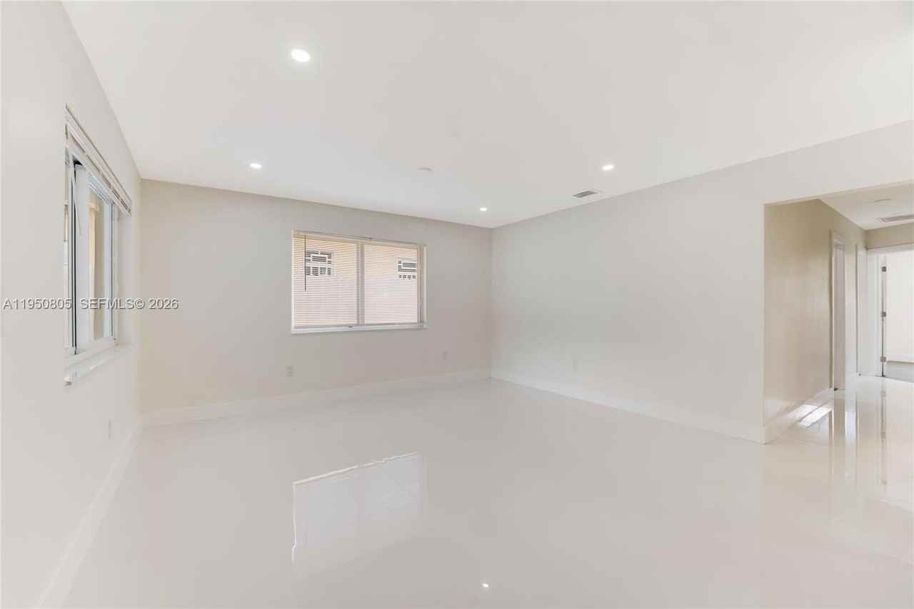 2148 Nw 48th St #2148 - Photo 2 of 17