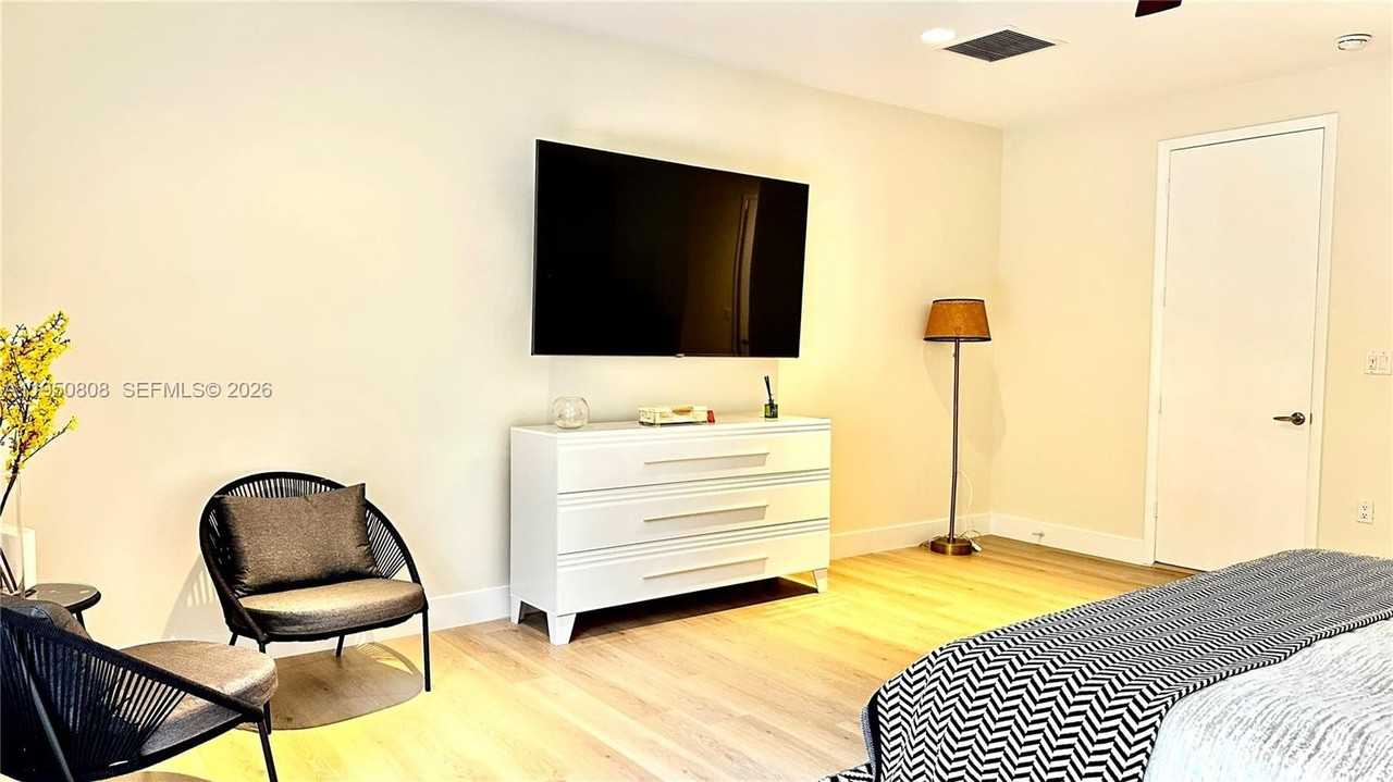 814 Ne 19th Ave - Photo 7 of 50