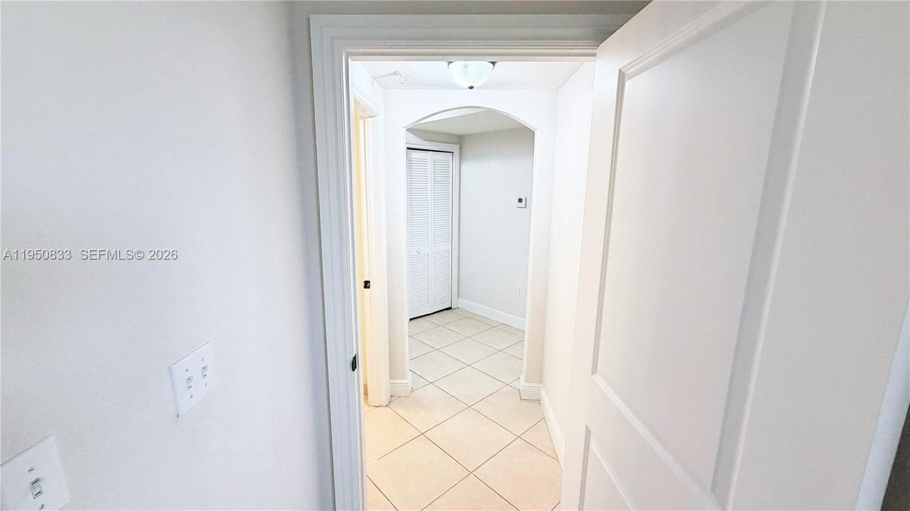 2301 Sw 27th Ave #1200 - Photo 4 of 24