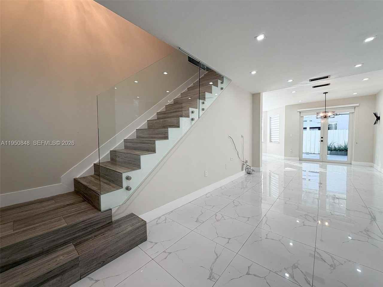 4832 Nw 107th Pl - Photo 4 of 25