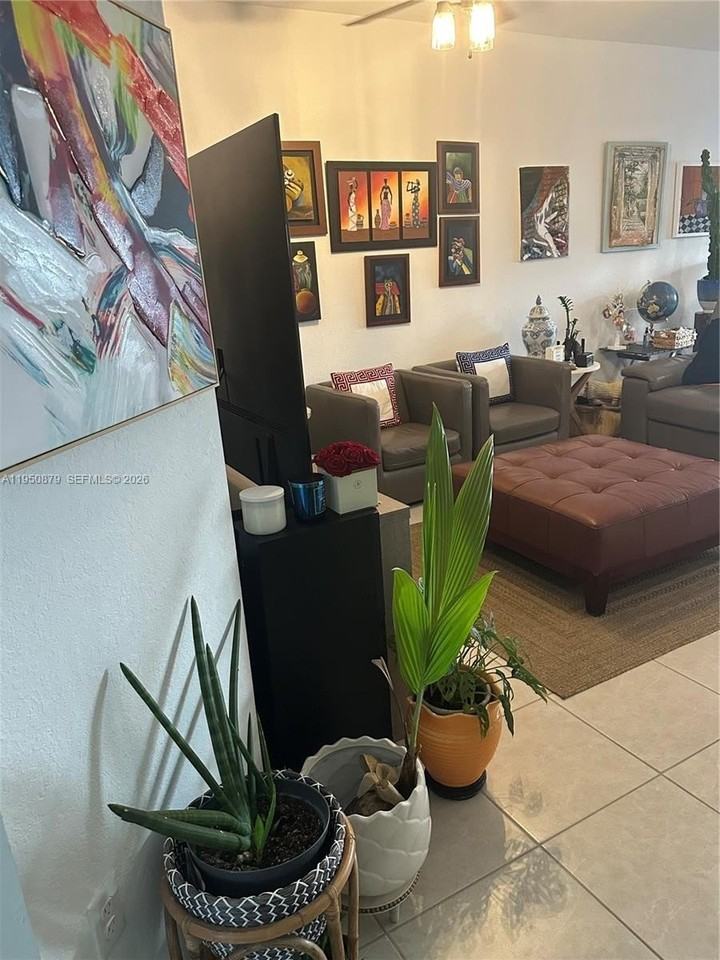 2615 Se 12th St #000 - Photo 4 of 23