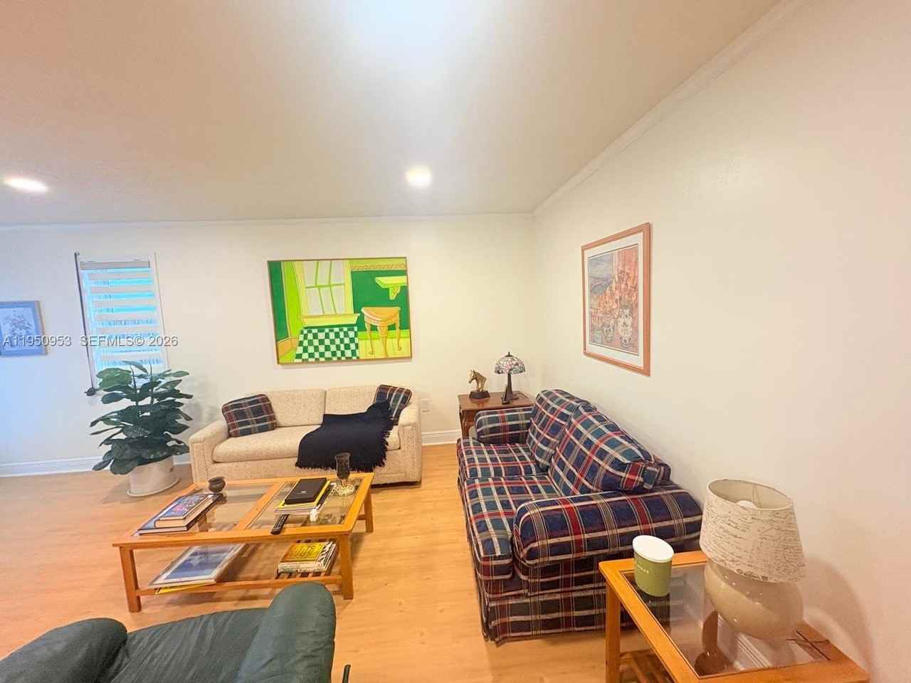 927 Nw 106th Avenue Cir - Photo 4 of 19