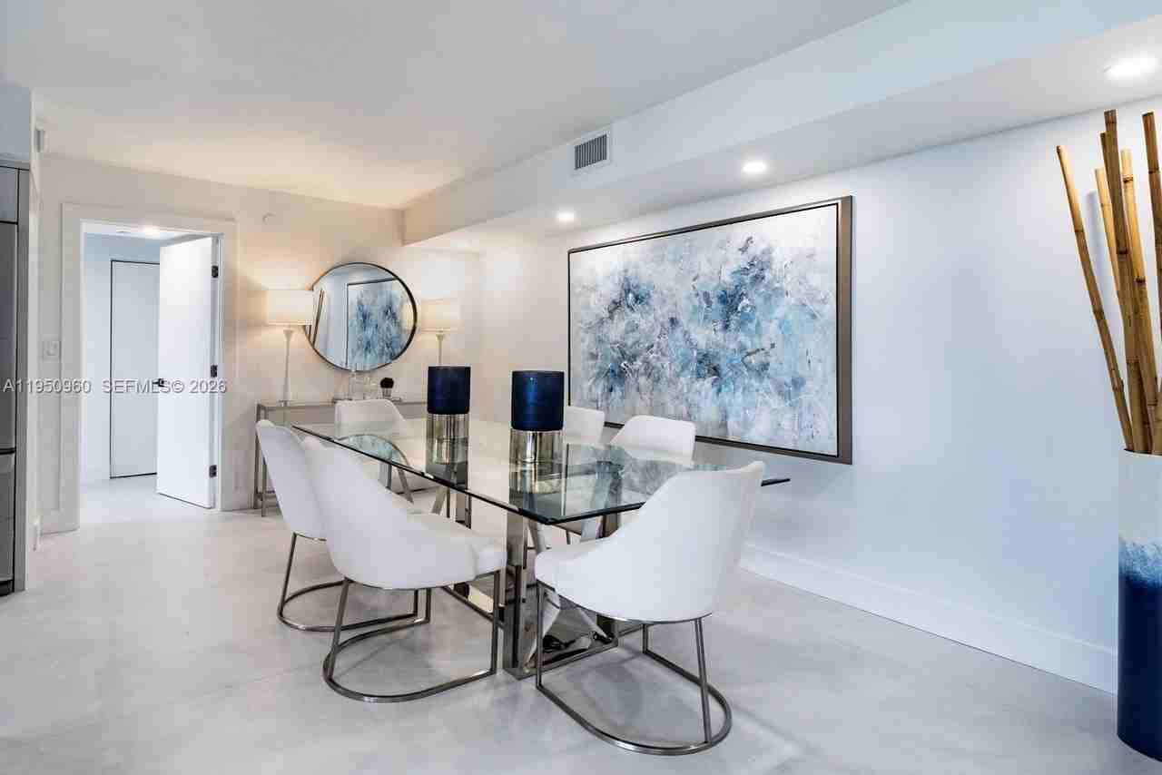 1000 Ne Quayside Ter #1205 - Photo 5 of 21