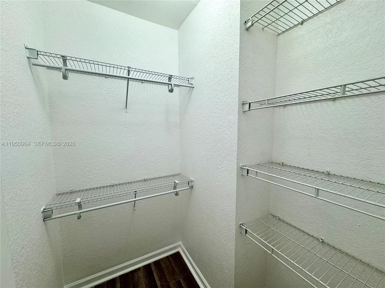 651 Ne 2nd Pl #2 - Photo 6 of 7