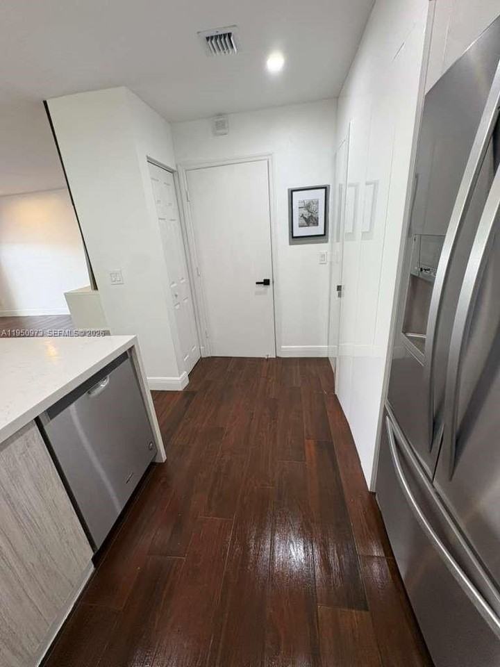 5305 Sw 126th Terrace 5305 sw 126 th terrace #5305 - Photo 7 of 41