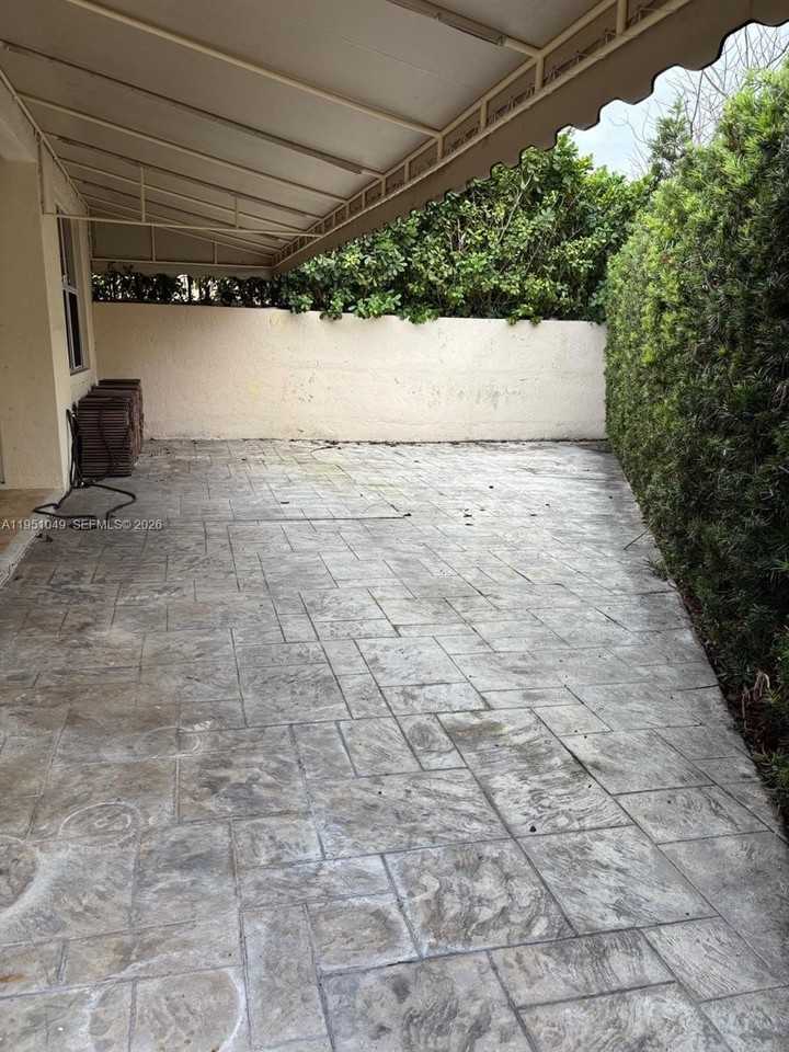 15465 Sw 36th Ter - Photo 7 of 20