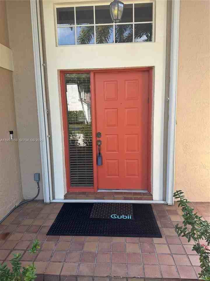 1110 Nw 108th Ave - Photo 5 of 43