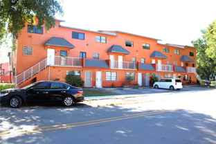 2260 W 55th St #3 - Photo 1 of 1