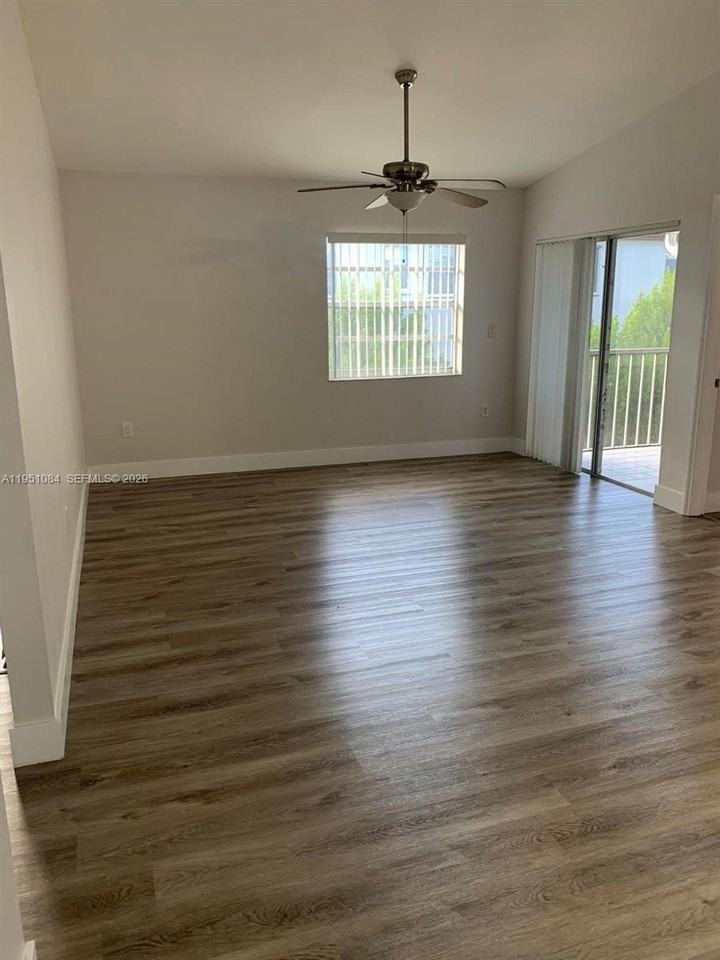 442 Ne 210th Circle Ter #201-5 - Photo 6 of 22