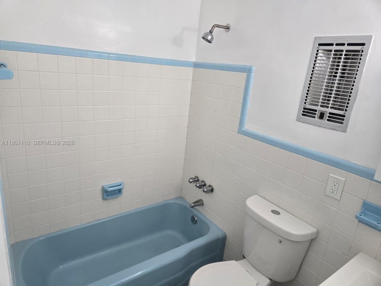 5120 Ne 18th Ave #2 - Photo 5 of 7