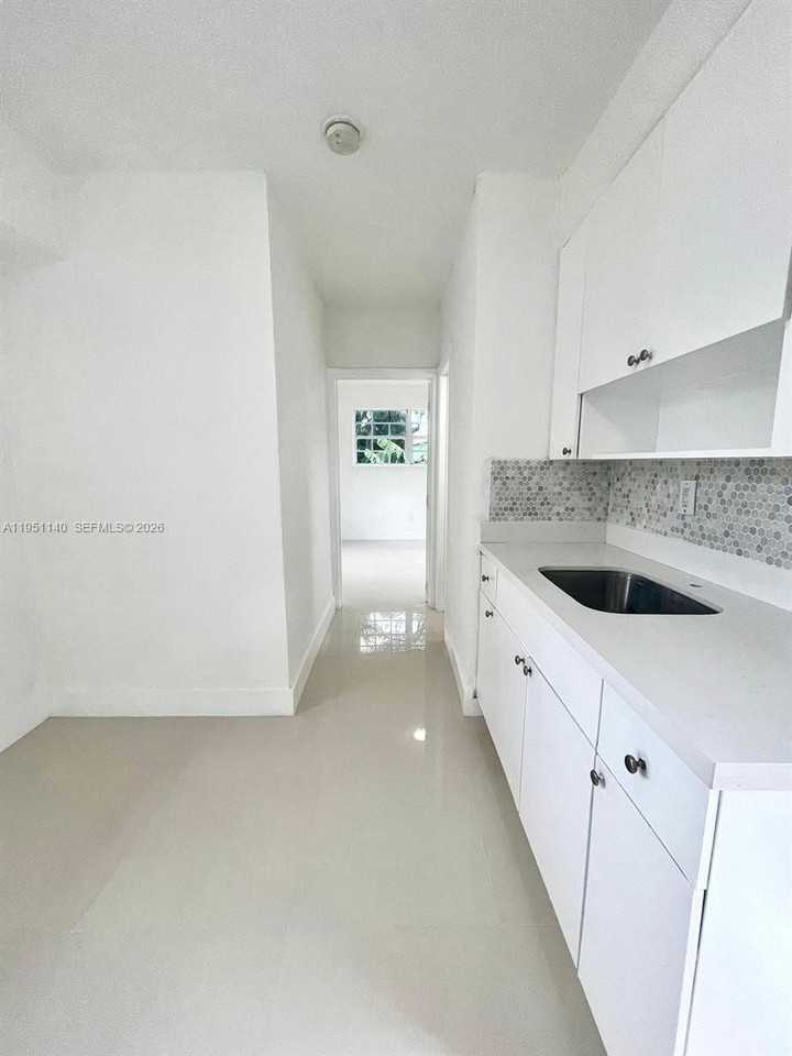 8119 Nw 5th Ct #8119 - Photo 4 of 16