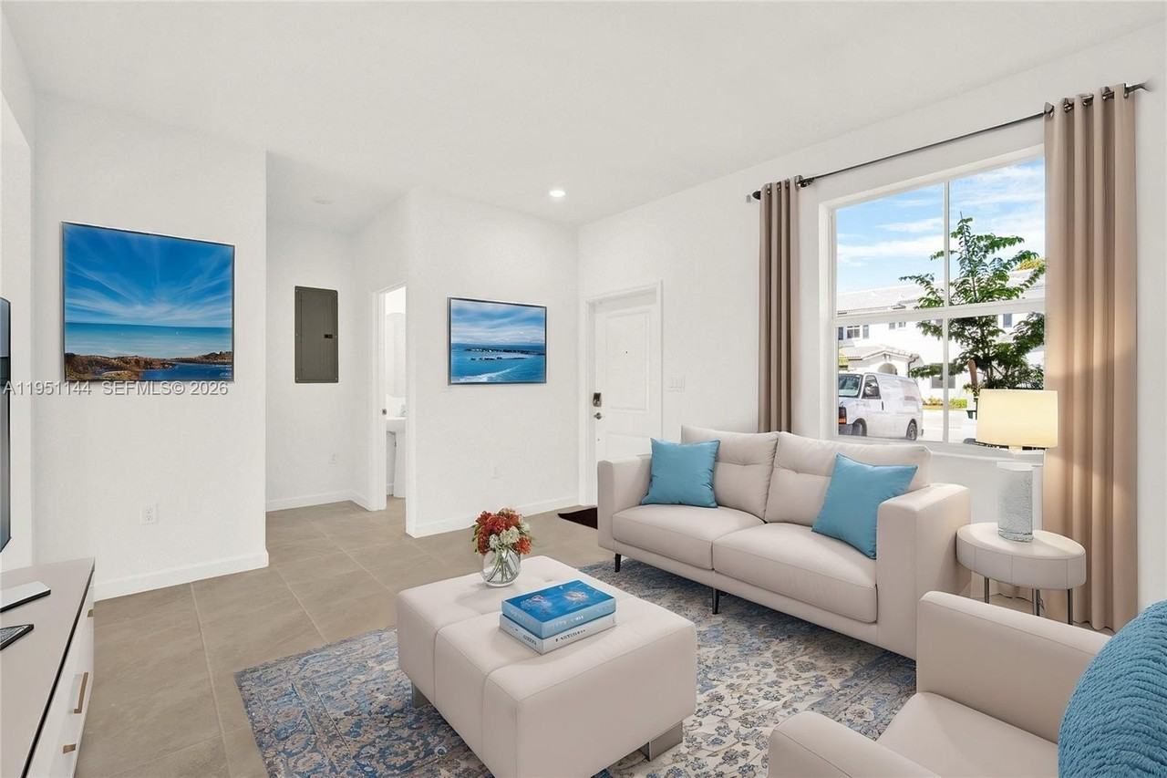 16274 Sw 292nd St - Photo 3 of 28