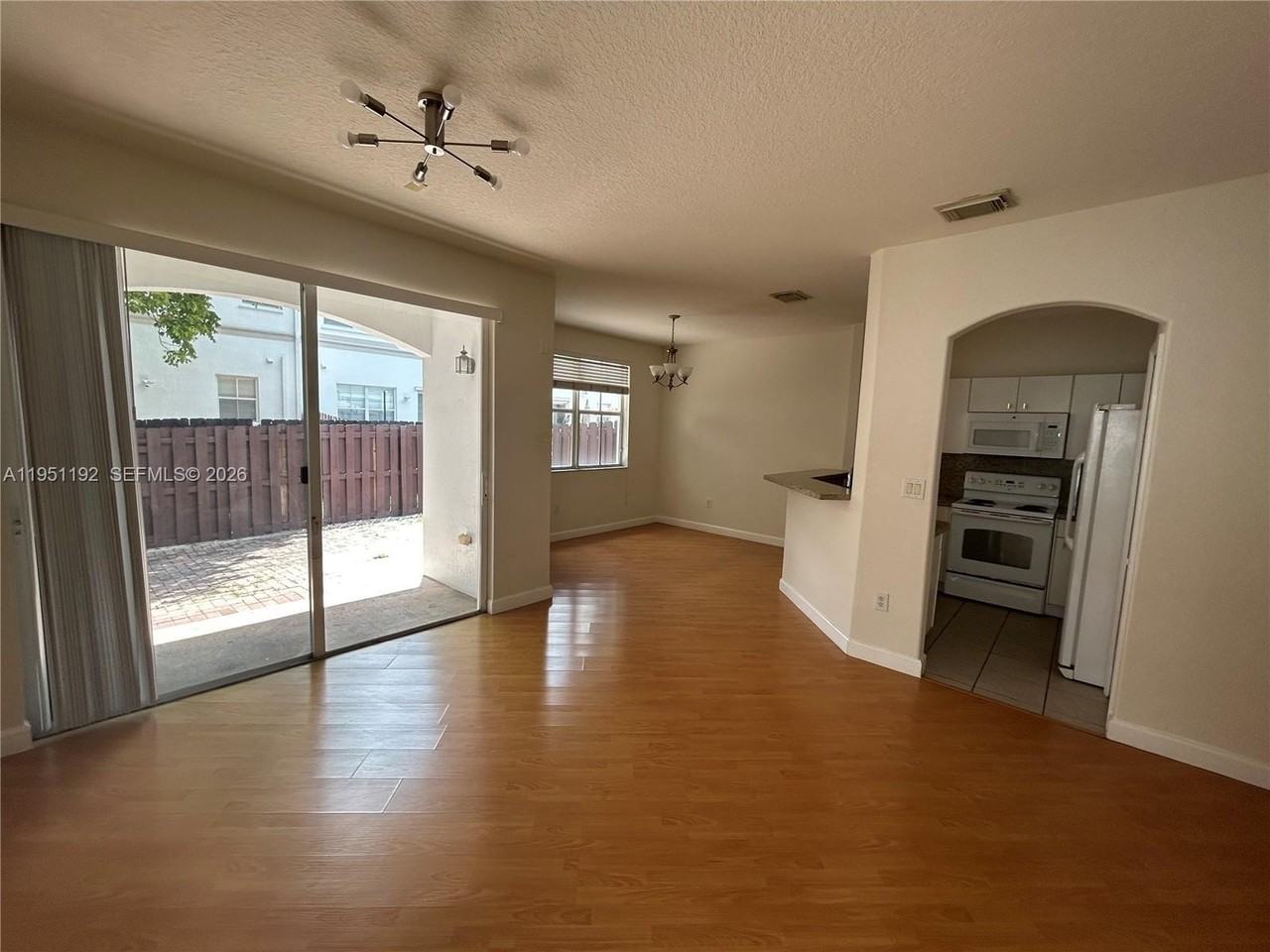 7839 Nw 110th Ave #7839 - Photo 3 of 24