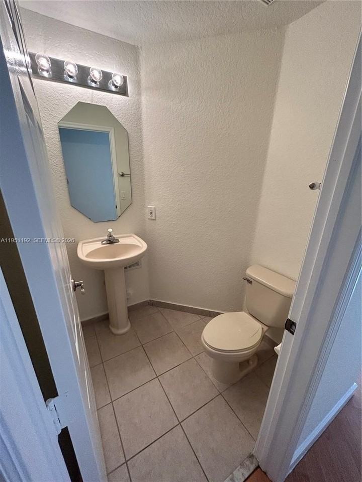 7839 Nw 110th Ave #7839 - Photo 5 of 24