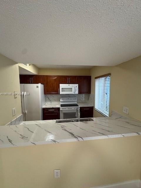 210 Riviera Cir #210 - Photo 6 of 23