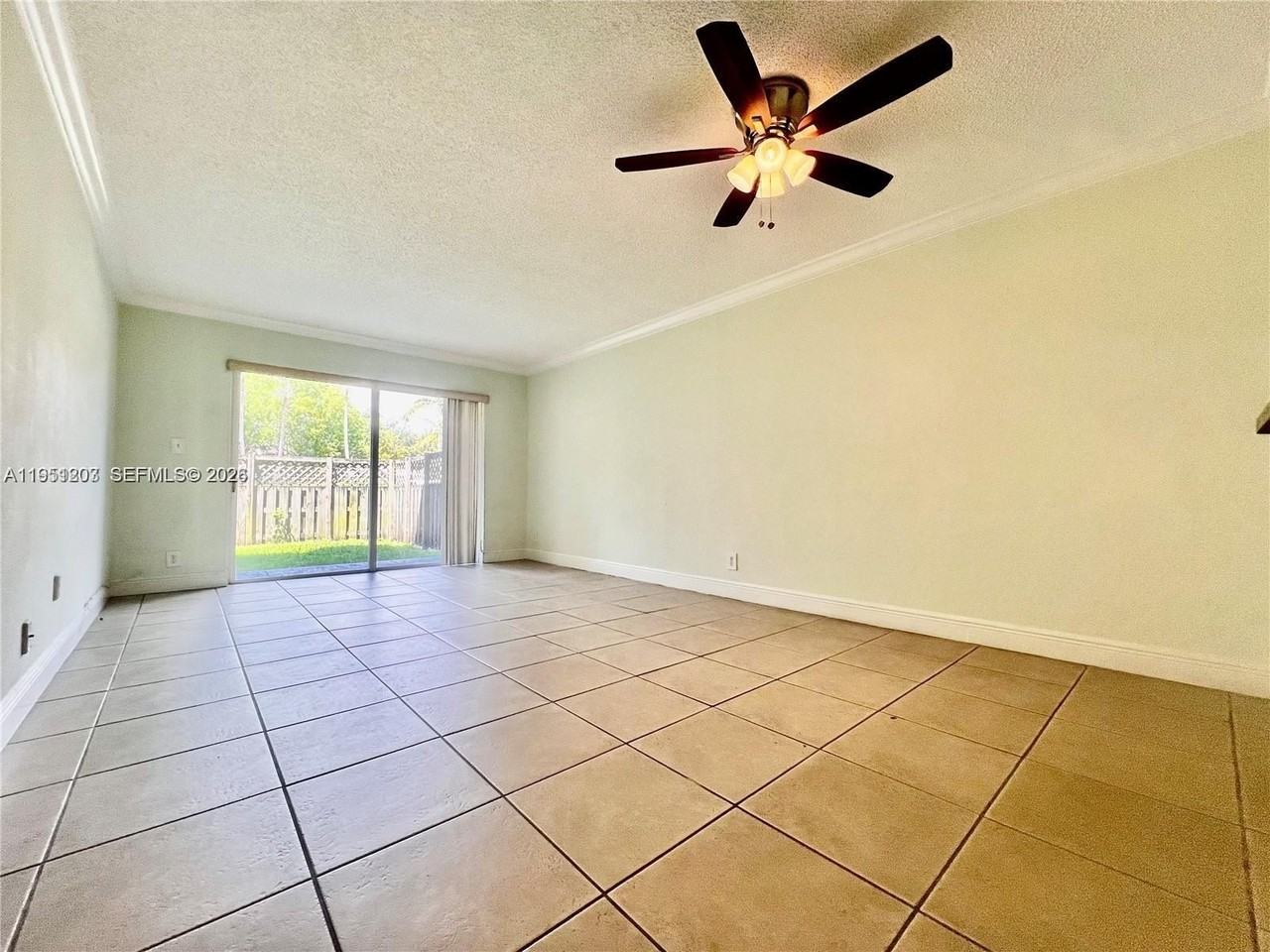 5201 Geneva Way #109 - Photo 6 of 13