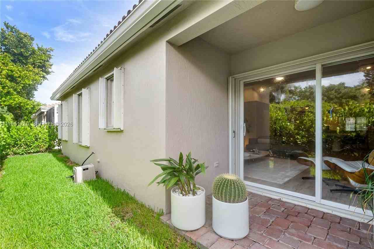 2090 Borealis Way - Photo 2 of 26