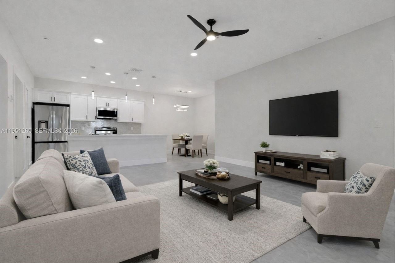 4501 15th St Sw #4501 - Photo 4 of 40