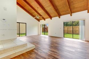 7528 Sw 95th Pl - Photo 1 of 1