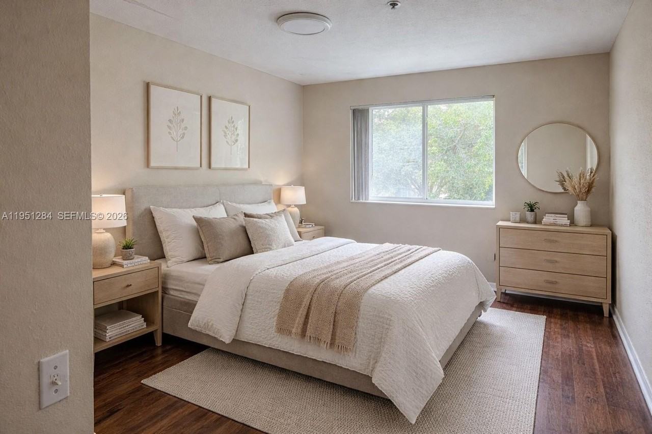 430 S Park Rd #3-303 - Photo 4 of 12