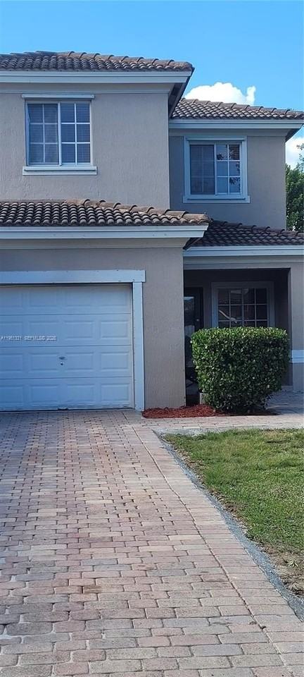 27301 Sw 140th Ct - Photo 4 of 35