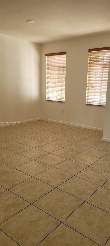 27301 Sw 140th Ct - Photo 6 of 35