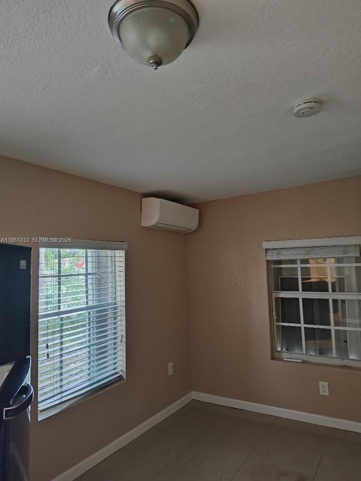 13520 Nw 11th Ave #13520 - Photo 6 of 9