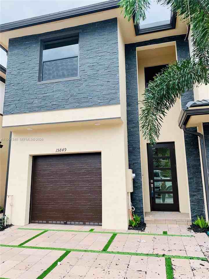 15849 Nw 91st Ct #0 - Photo 3 of 15