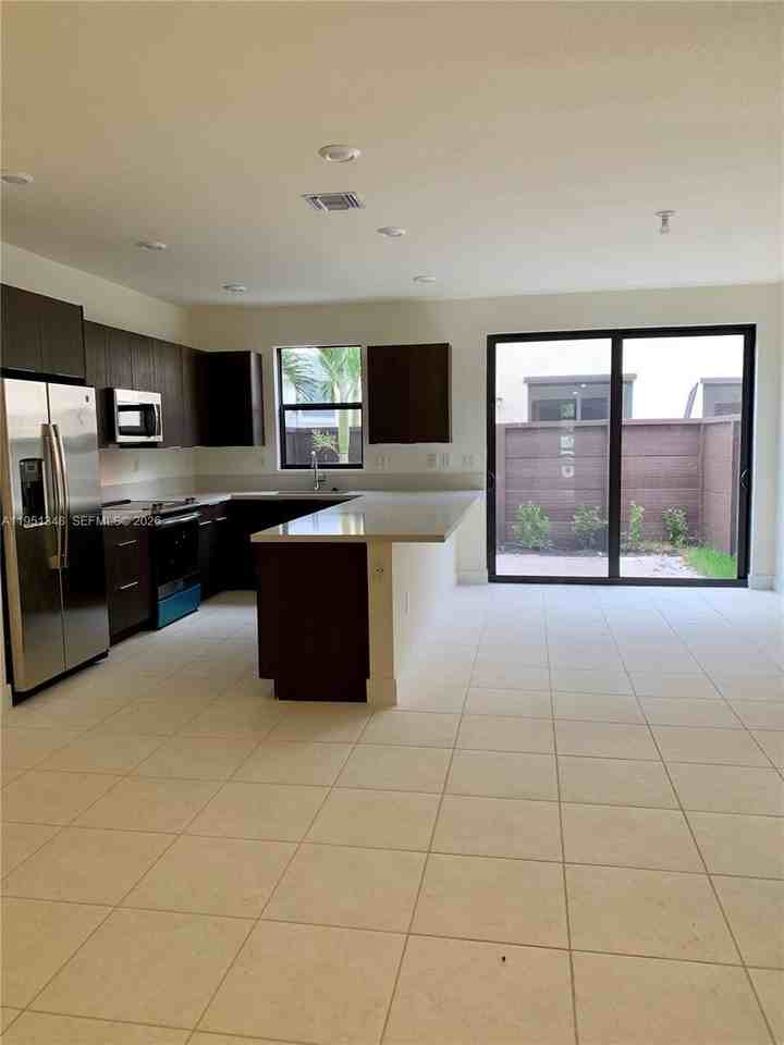 15849 Nw 91st Ct #0 - Photo 5 of 15