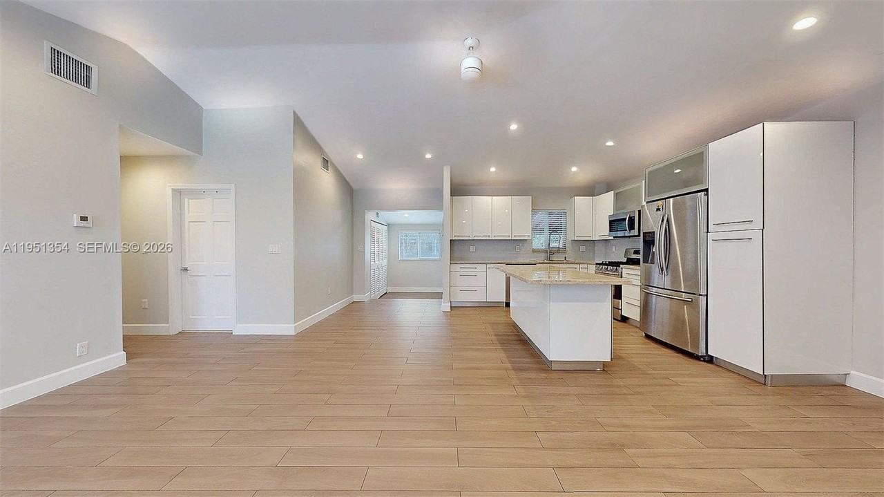 3780 Sw 1st St #0 - Photo 5 of 36