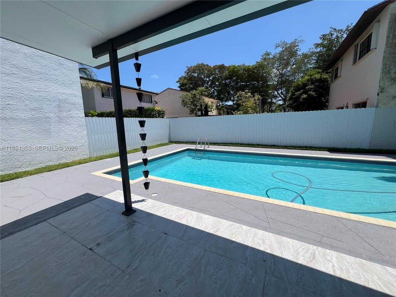 14720 Sw 107th Ter #0 - Photo 2 of 18