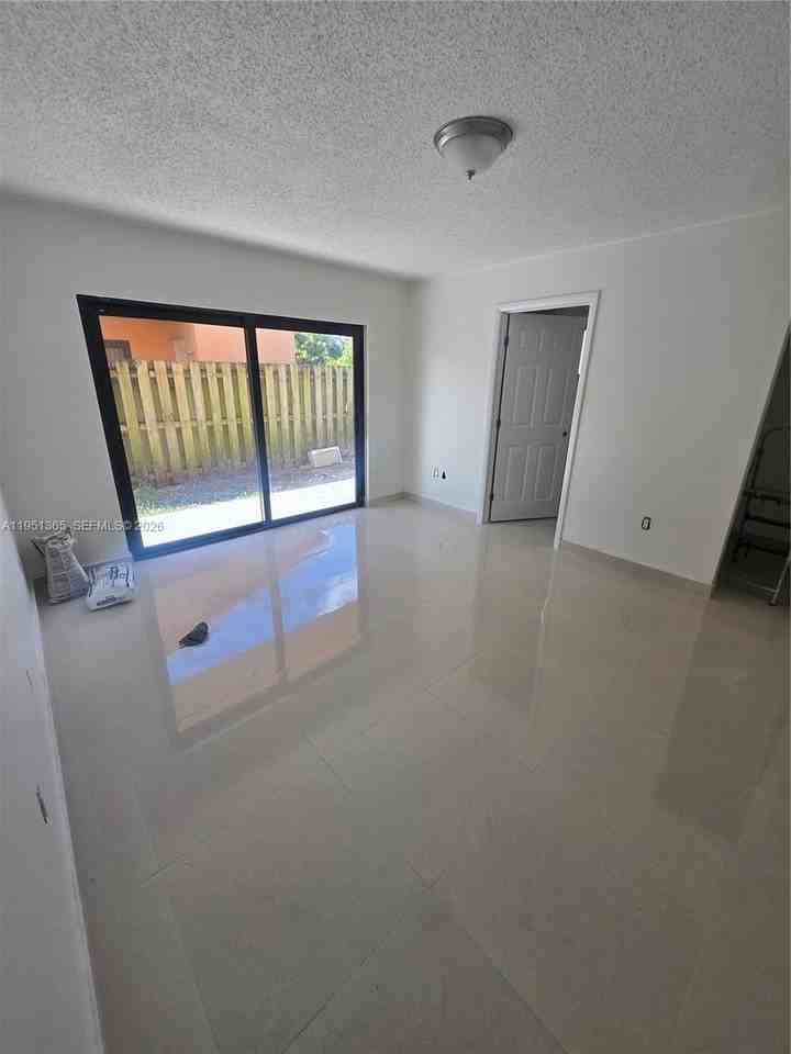 20702 Sw 121st Ct - Photo 3 of 8