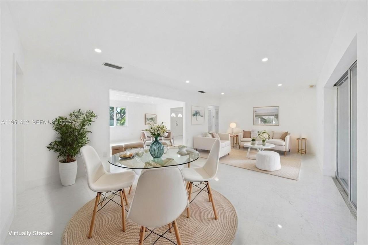 7021 Sw 107th St - Photo 6 of 30