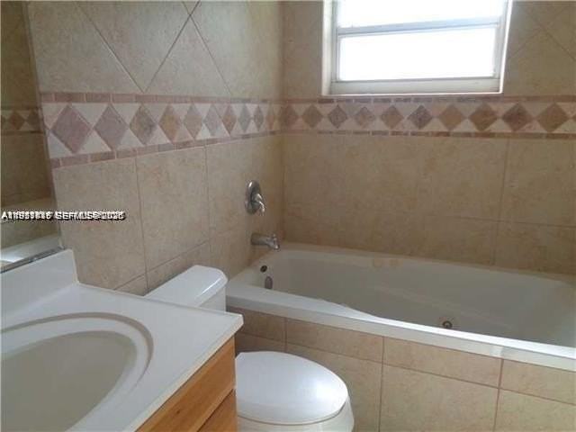 11511 Nw 33rd St #11511 - Photo 4 of 13