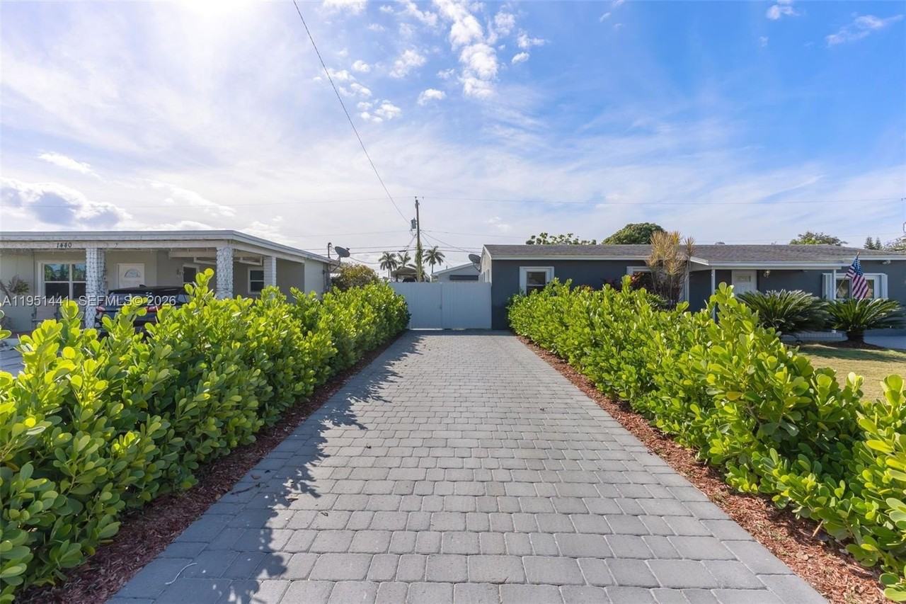 1430 Ne 11th St #1430 - Photo 6 of 21