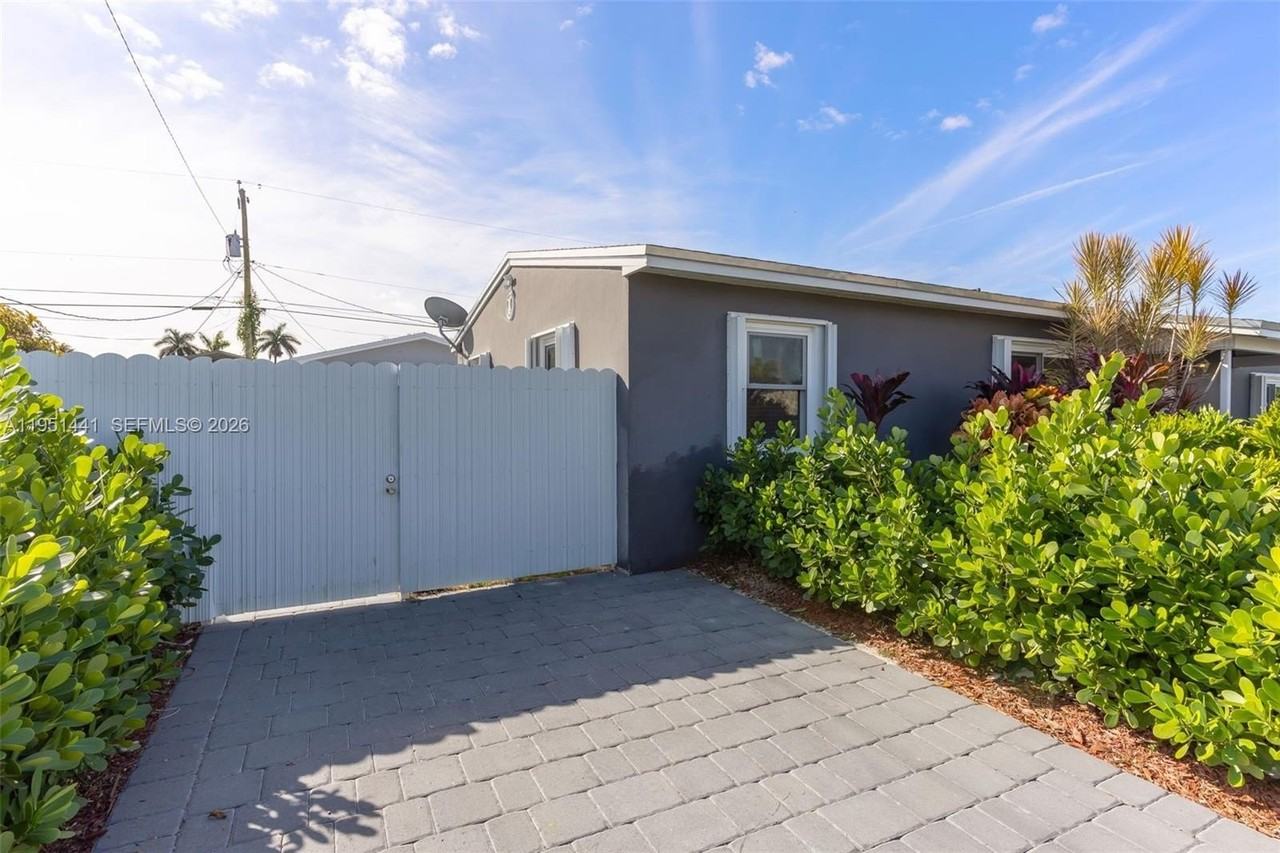 1430 Ne 11th St #1430 - Photo 7 of 21