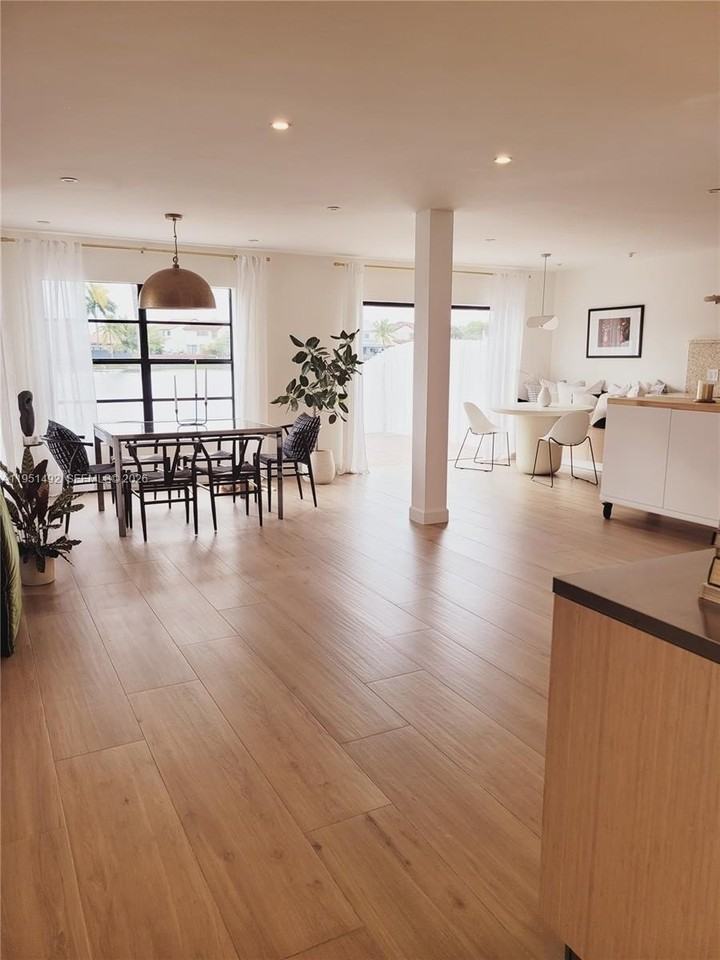 13228 Sw 10th Ln - Photo 4 of 50