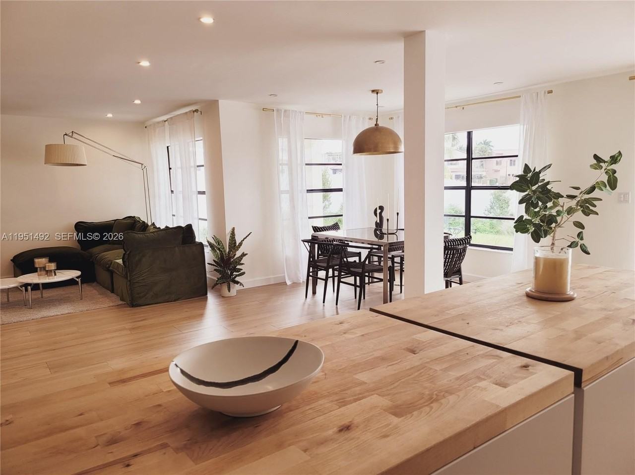 13228 Sw 10th Ln - Photo 5 of 50