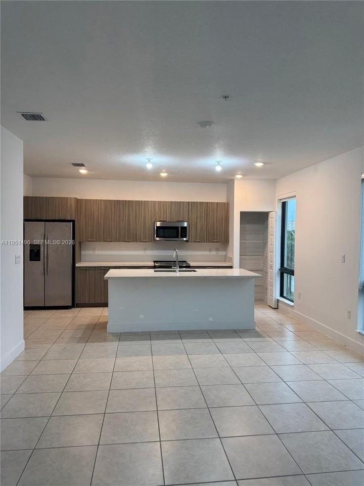 8363 Nw 41st St #A306 - Photo 6 of 32