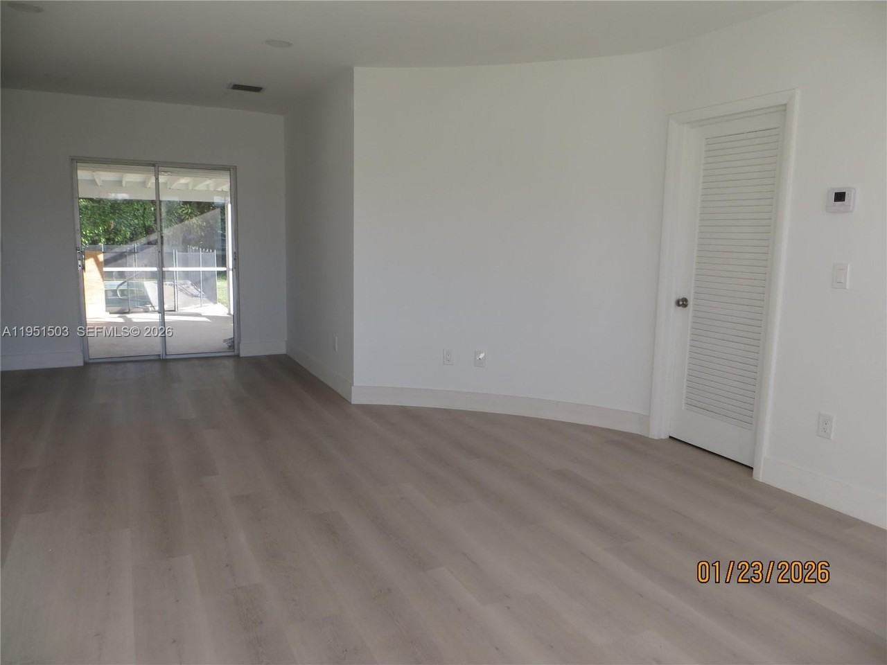 7435 Sw 22nd St - Photo 3 of 22