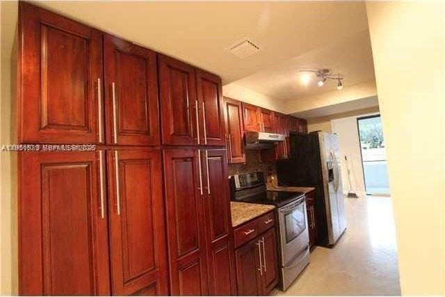 21075 Ne 34th Ave #103-2 - Photo 2 of 14