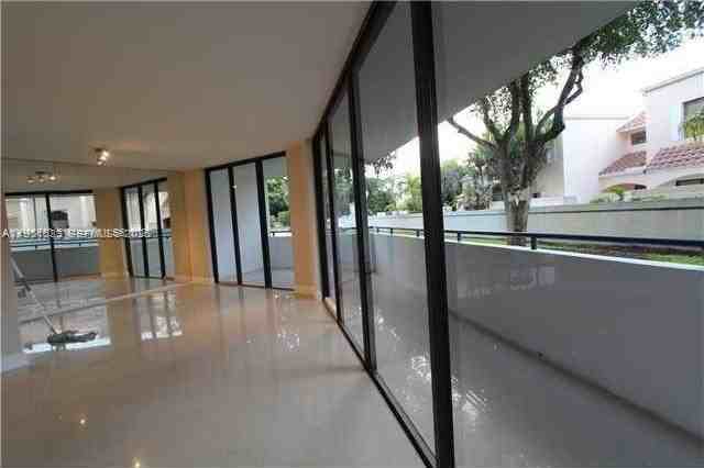 21075 Ne 34th Ave #103-2 - Photo 5 of 14