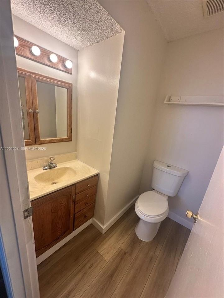 27347 Sw 117th Pl - Photo 5 of 35