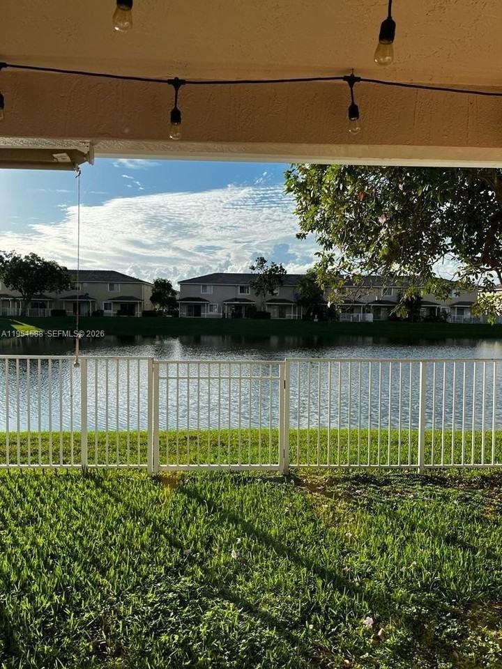 5923 Abbey Rd #5923 - Photo 5 of 6