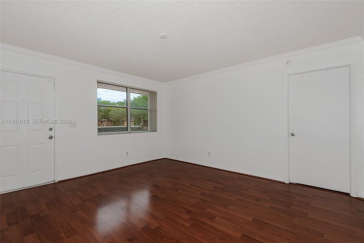 714 Nw 103rd Ter #202 - Photo 6 of 33