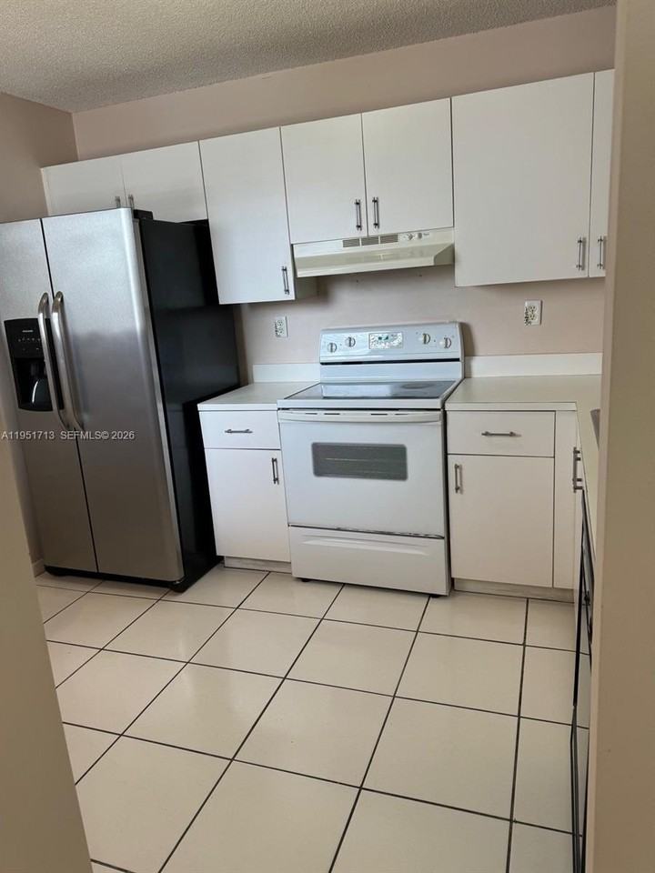 12527 Nw 11th Ln #204 - Photo 4 of 10