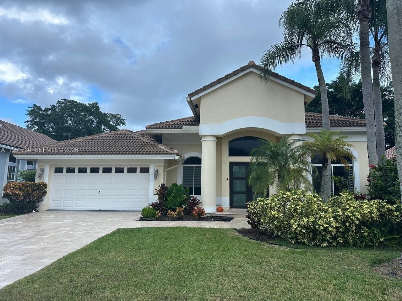 19922 Dinner Key Dr - Photo 2 of 18