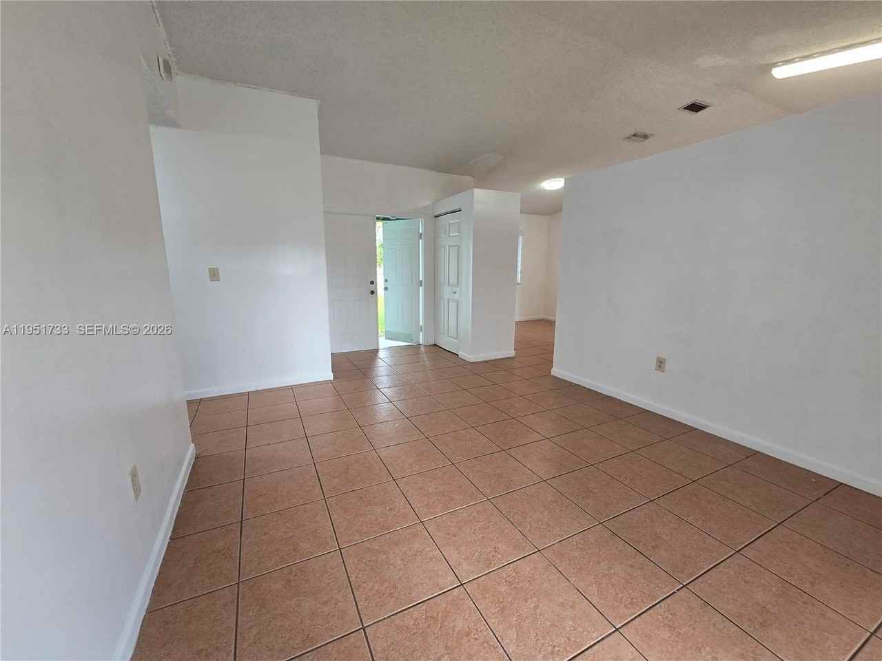 13364 Sw 253rd Ter - Photo 3 of 29